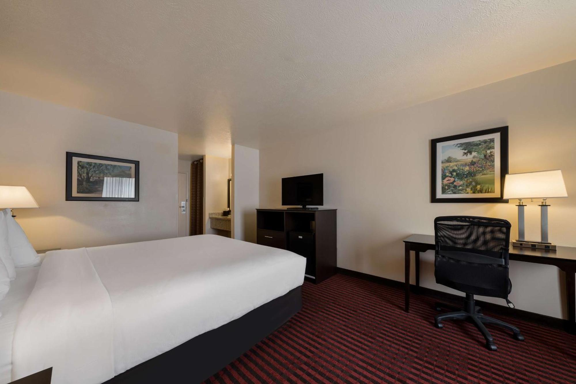 Best Western Salinas Valley Inn & Suites Ngoại thất bức ảnh